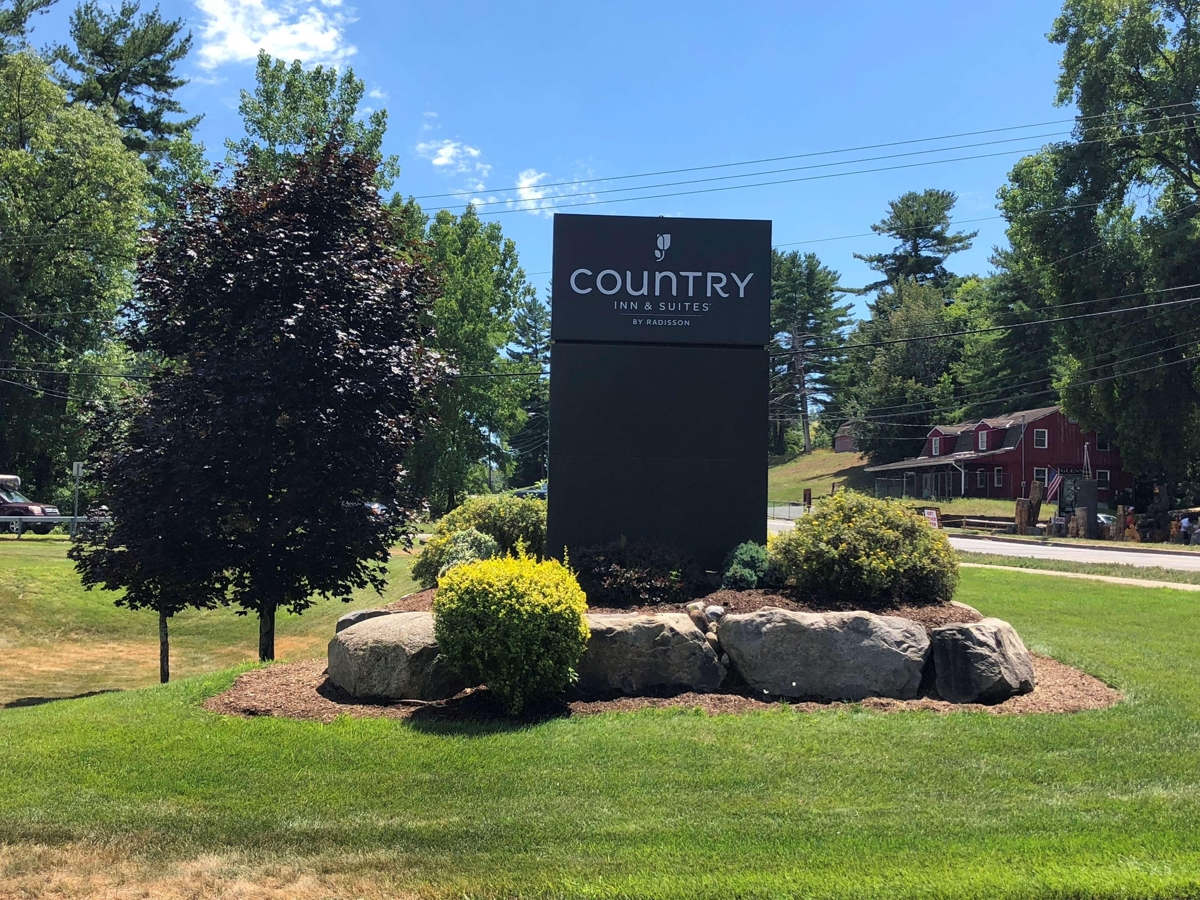 Country Inn & Suites By Radisson, Lake George Queensbury, Ny Exterior foto